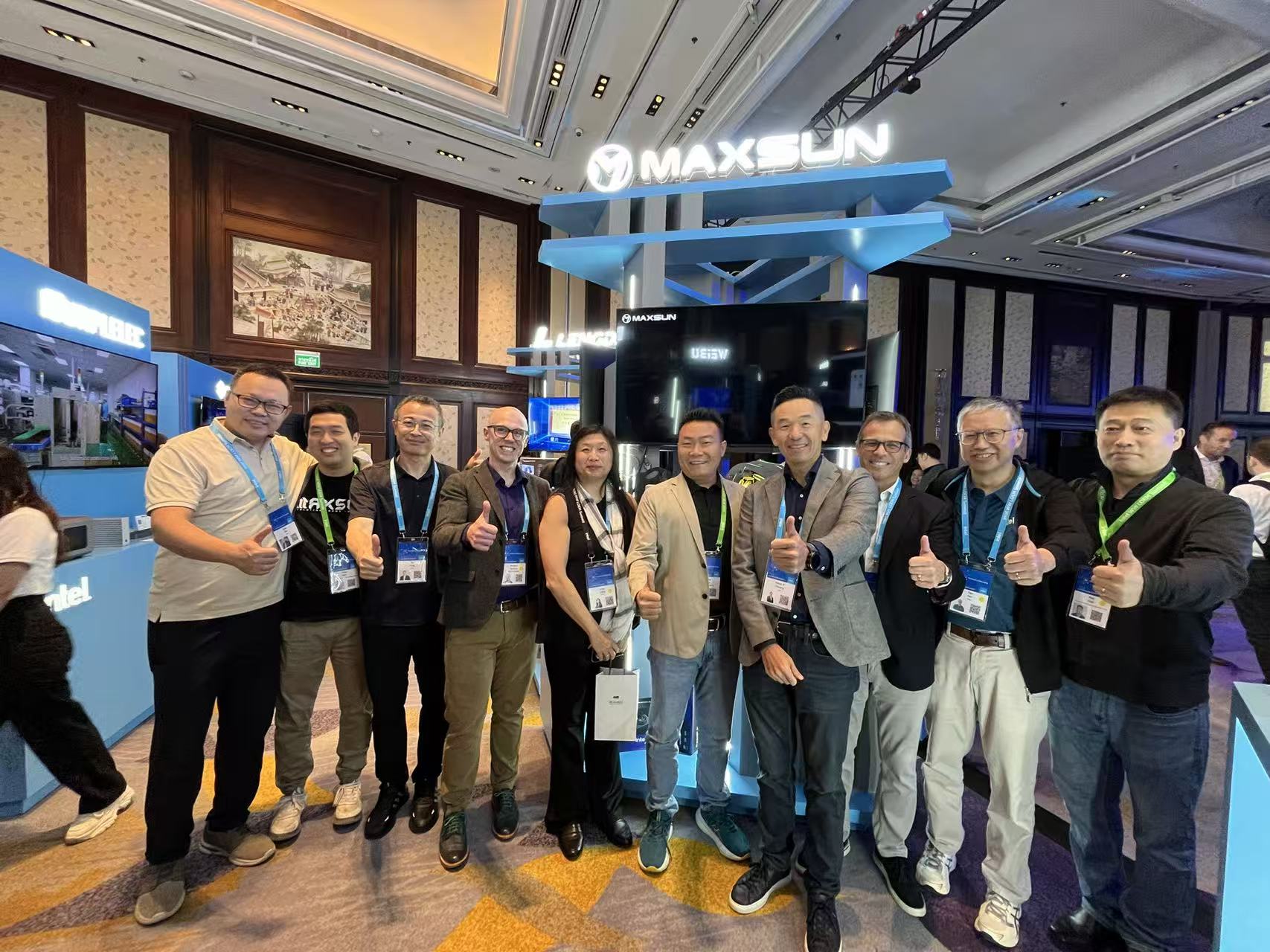 MAXSUN Showcases AI Solutions at Intel LOEM Summit 2025