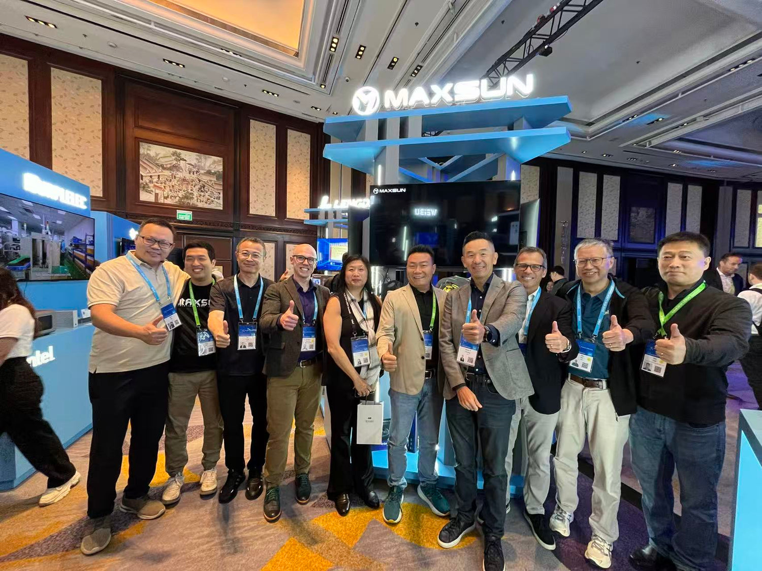 MAXSUN Showcases AI Solutions at Intel LOEM Summit 2025